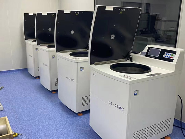 XIANGXIN's 4 Sets Floor Type ຄວາມອາດສາມາດສູງຂອງເຄື່ອງເຢັນ centrifuge Gl-21mc ສົ່ງໃຫ້ Haier Group Biology Department ແລະຕິດຕັ້ງສົບຜົນສໍາເລັດ